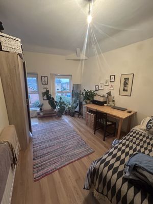 Photo 9- click for photo gallery